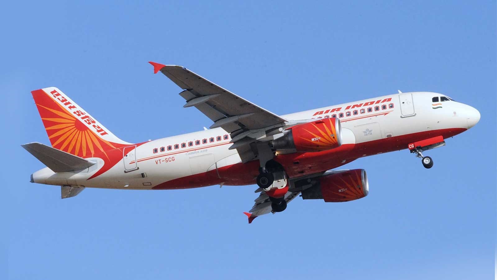 Broken Business Class Seats on Air India Flight: Consumer Court Awards Rs 50,000 to Elderly Couple Broken Business Class Seats on Air India Flight: Consumer Court Awards Rs 50,000 to Elderly Couple